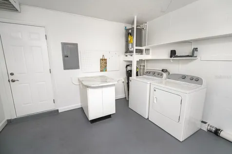 8235 Burgundy Drive N Pinellas Park FL 33781