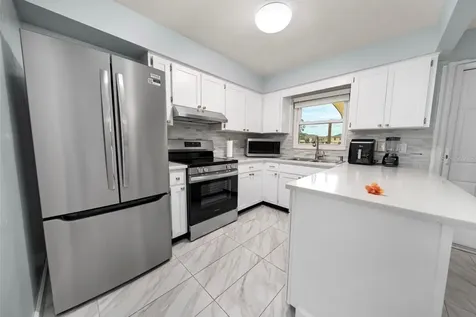 8235 Burgundy Drive N Pinellas Park FL 33781