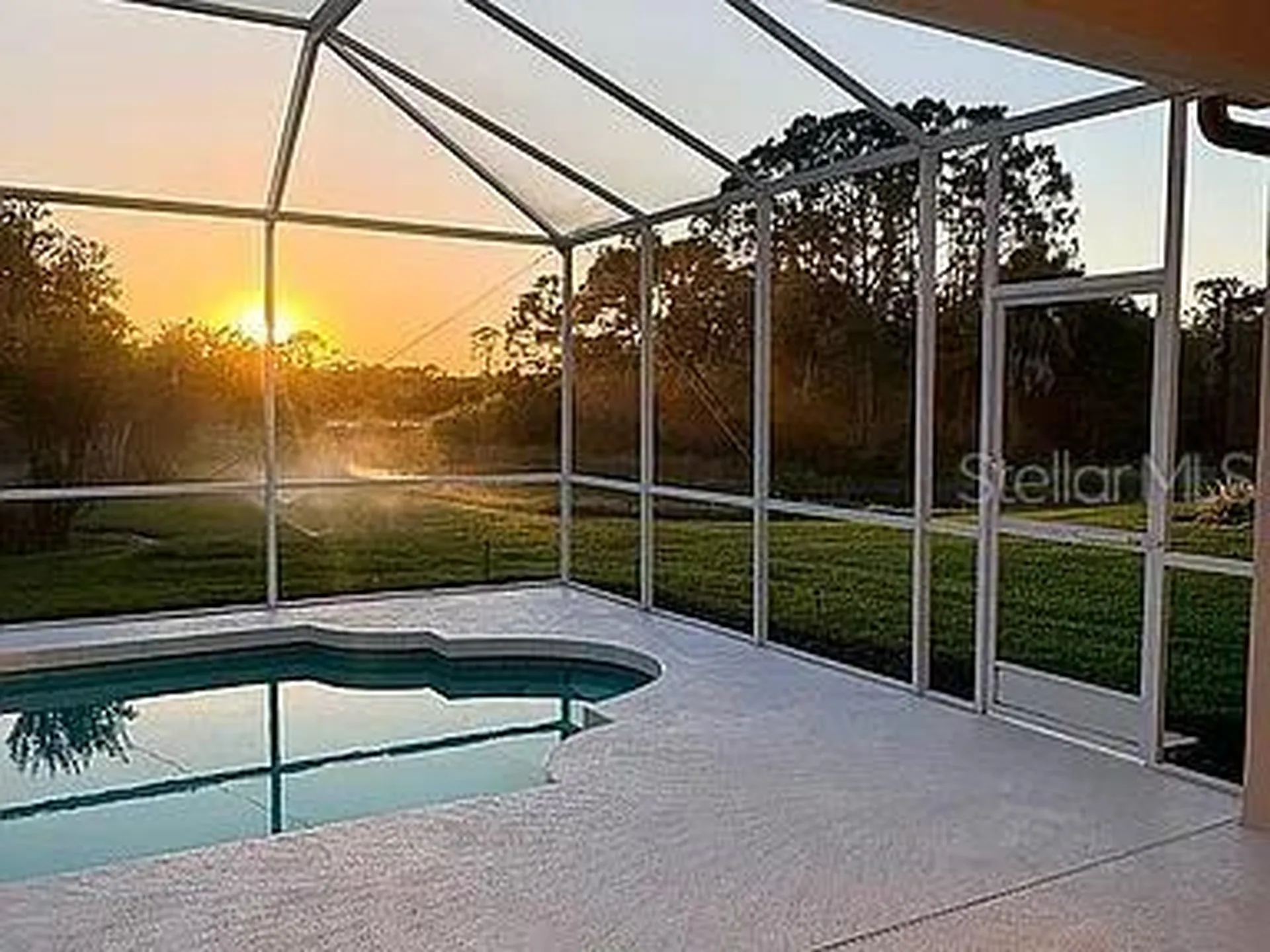 7462 Featherstone Boulevard Sarasota FL 34238