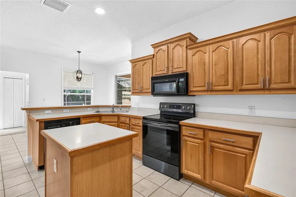 19337 Spring Oak Drive Eustis FL 32736