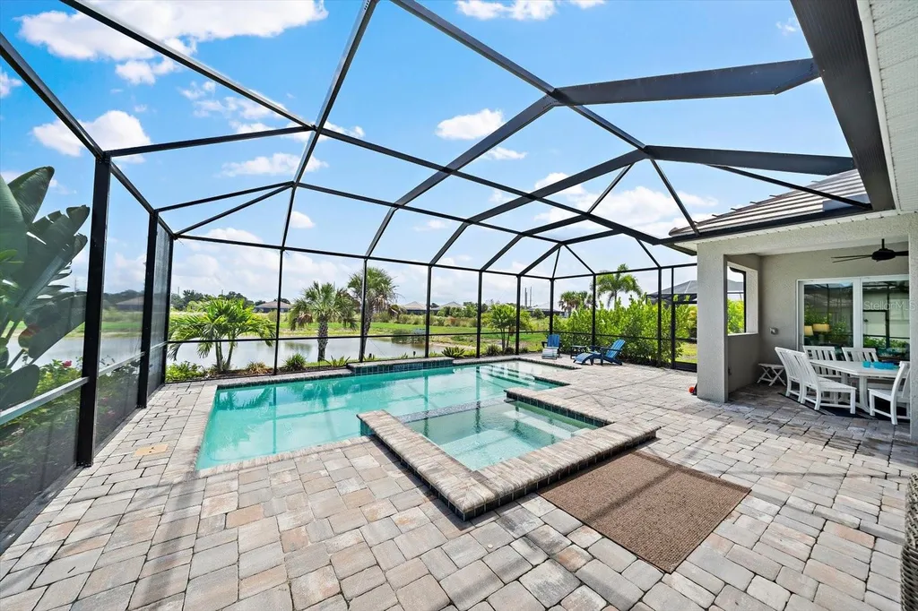 11169 Hogan Circle Englewood FL 34223