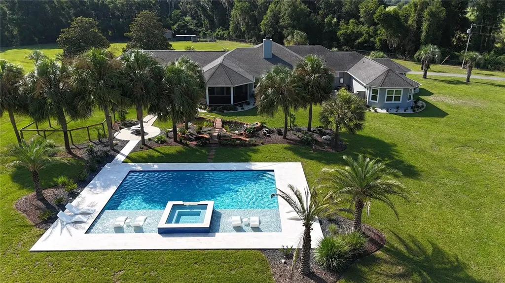 14281 N Us Highway 441 Citra FL 32113