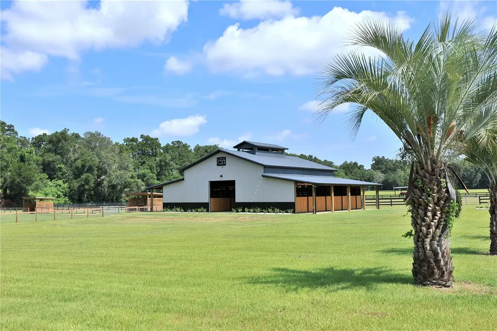 14281 N Us Highway 441 Citra FL 32113