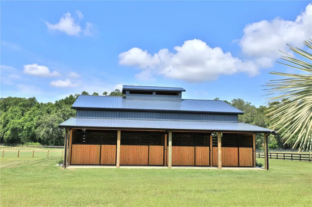 14281 N Us Highway 441 Citra FL 32113