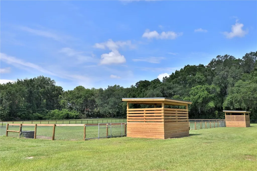 14281 N Us Highway 441 Citra FL 32113