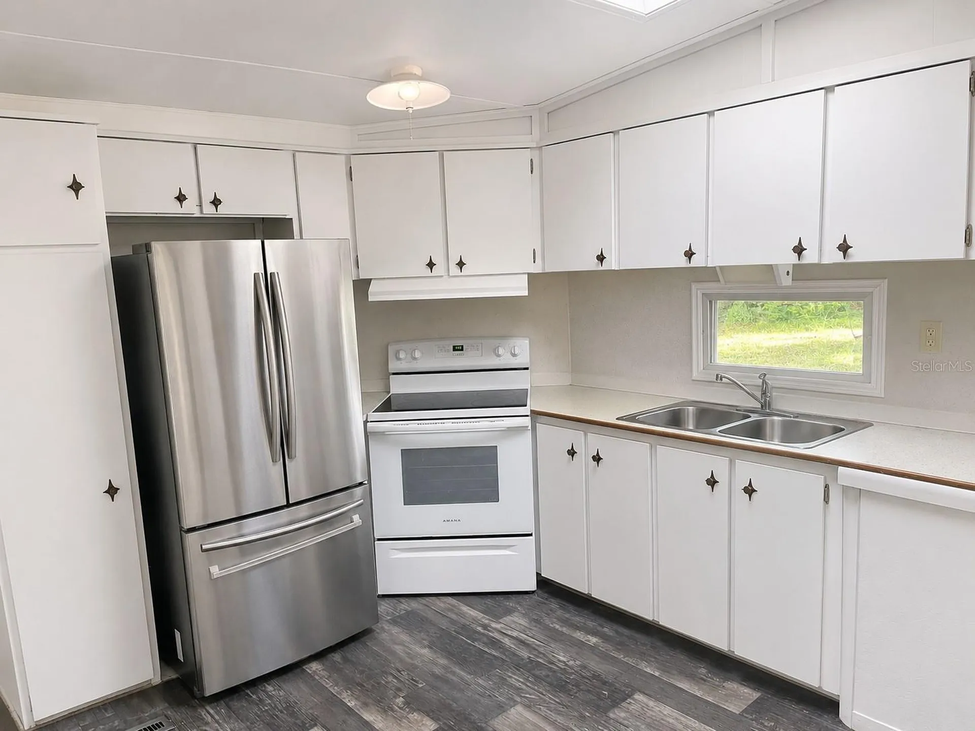 817 Parks Street Wildwood FL 34785