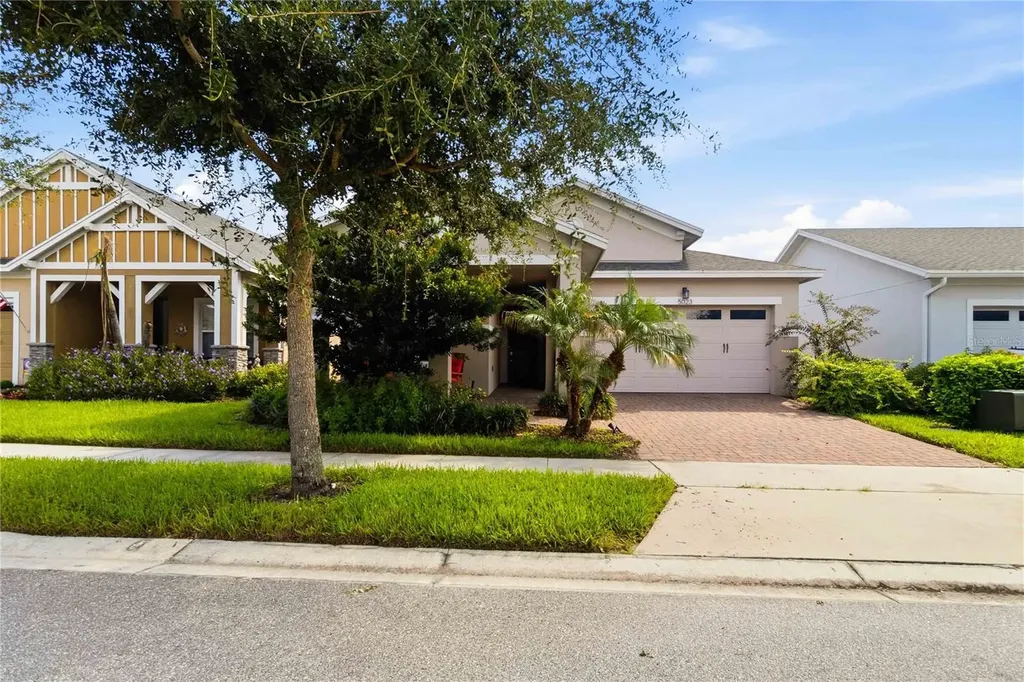 5023 Sunfalls Avenue St Cloud FL 34769