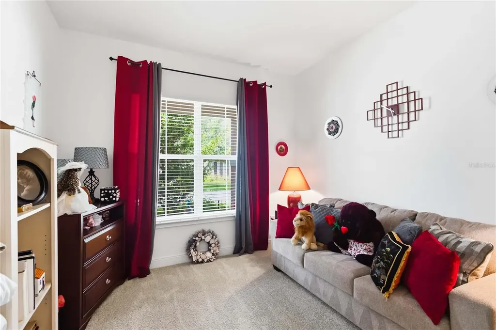 5023 Sunfalls Avenue St Cloud FL 34769