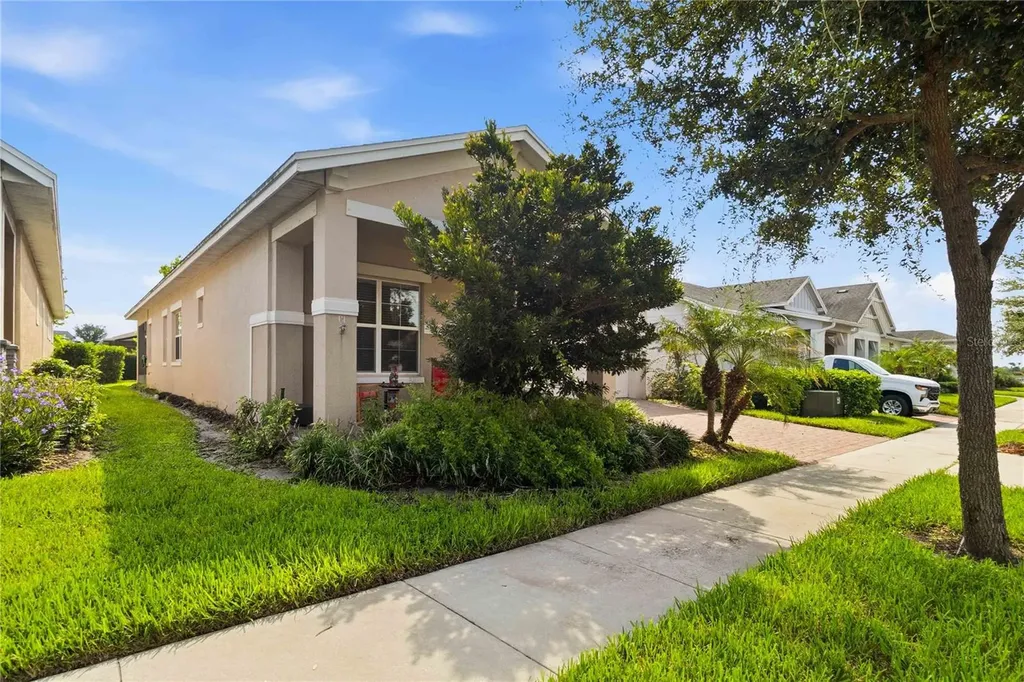5023 Sunfalls Avenue St Cloud FL 34769