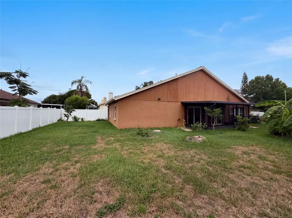 11648 Hidden Hollow Circle Tampa FL 33635