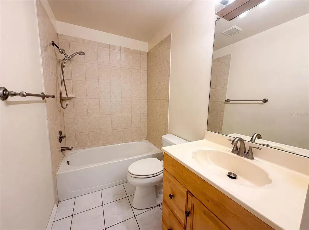 11648 Hidden Hollow Circle Tampa FL 33635