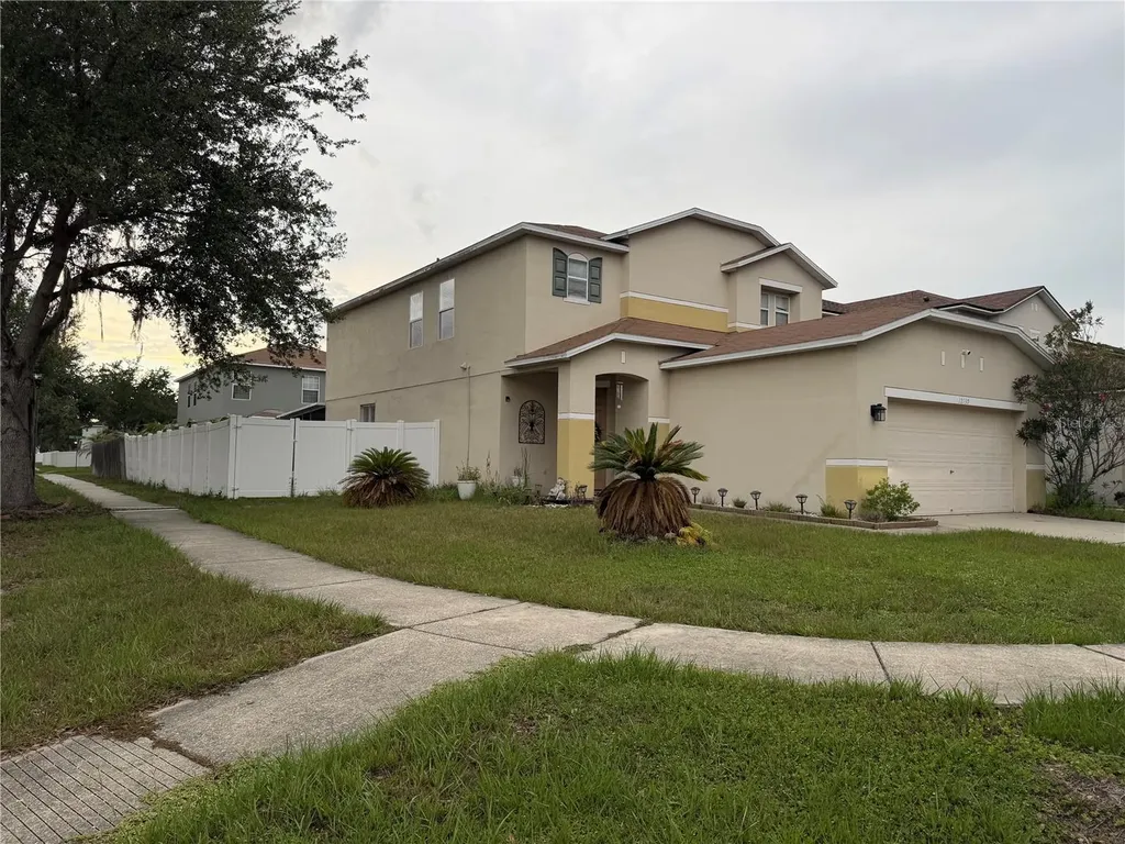 12139 Fox Bloom Avenue Gibsonton FL 33534