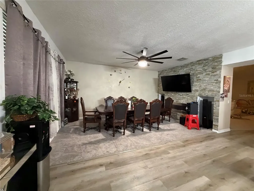 12139 Fox Bloom Avenue Gibsonton FL 33534