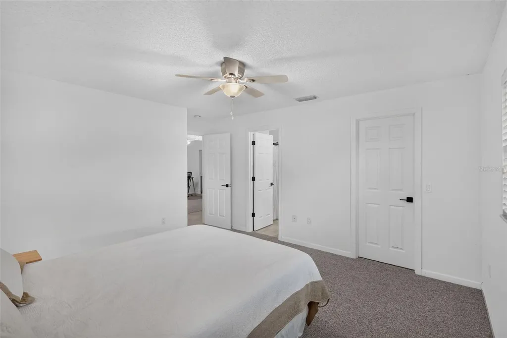 4063 Palau Drive Sarasota FL 34241