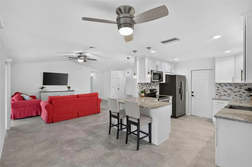 4063 Palau Drive Sarasota FL 34241