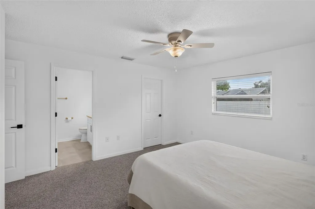 4063 Palau Drive Sarasota FL 34241
