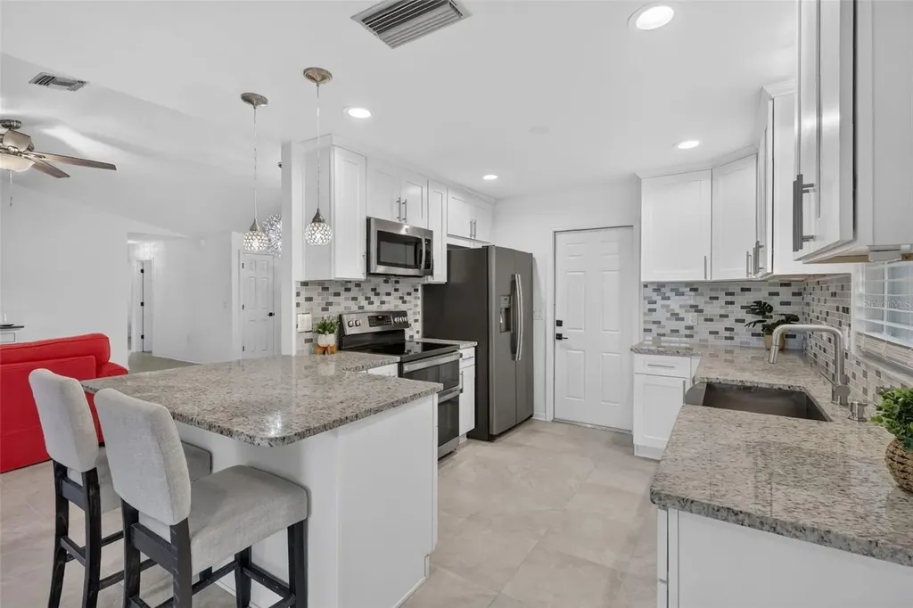 4063 Palau Drive Sarasota FL 34241