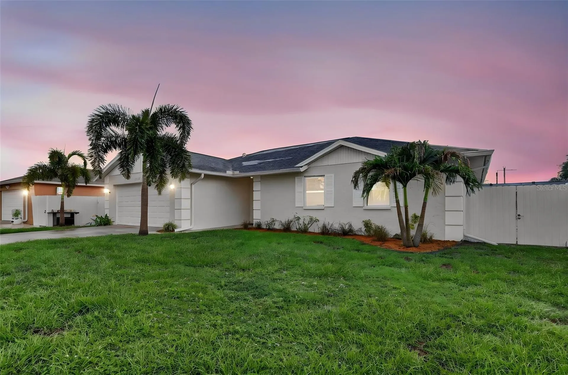 4063 Palau Drive Sarasota FL 34241