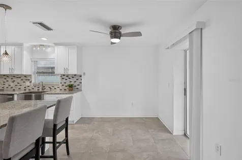 4063 Palau Drive Sarasota FL 34241