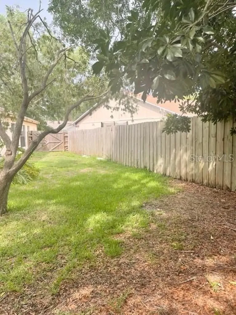 1520 Attleboro Lane Brandon FL 33511