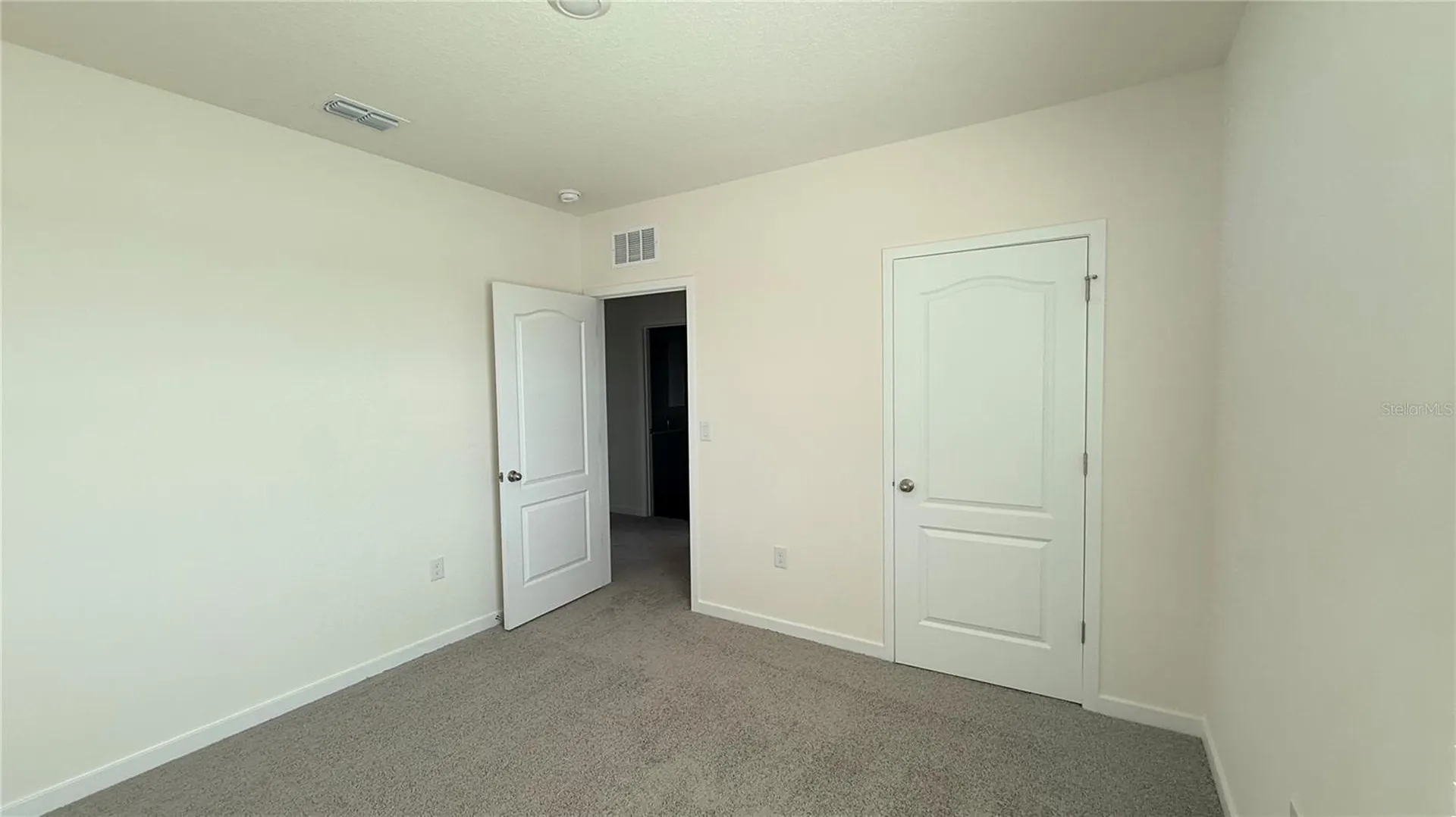 2066 Walnut Creek Drive Kissimmee FL 34744