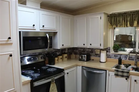 6369 Elmwood Avenue Lake Wales FL 33898