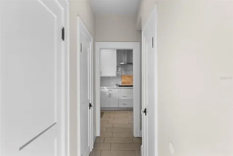2943 W Bayshore Court Tampa FL 33611