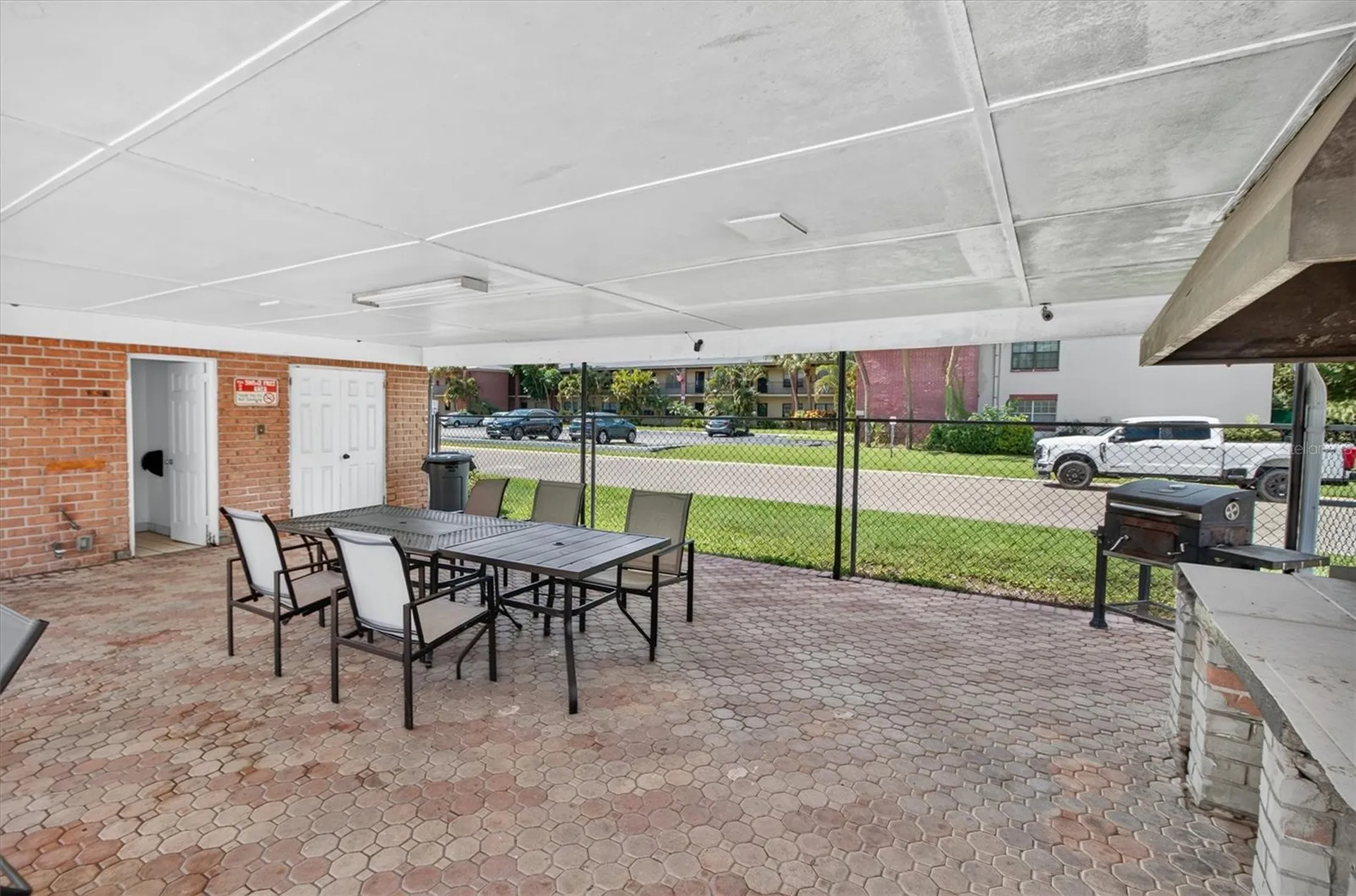 8522 10th Street N St Petersburg FL 33702