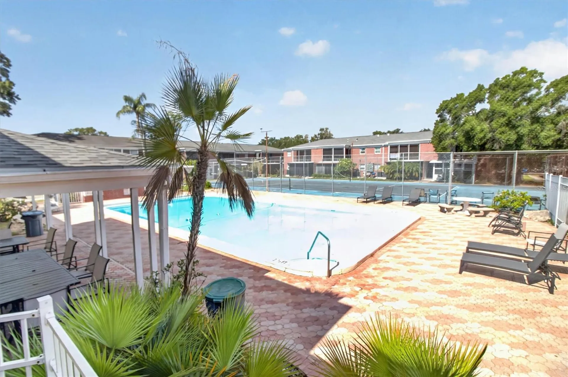 8522 10th Street N St Petersburg FL 33702