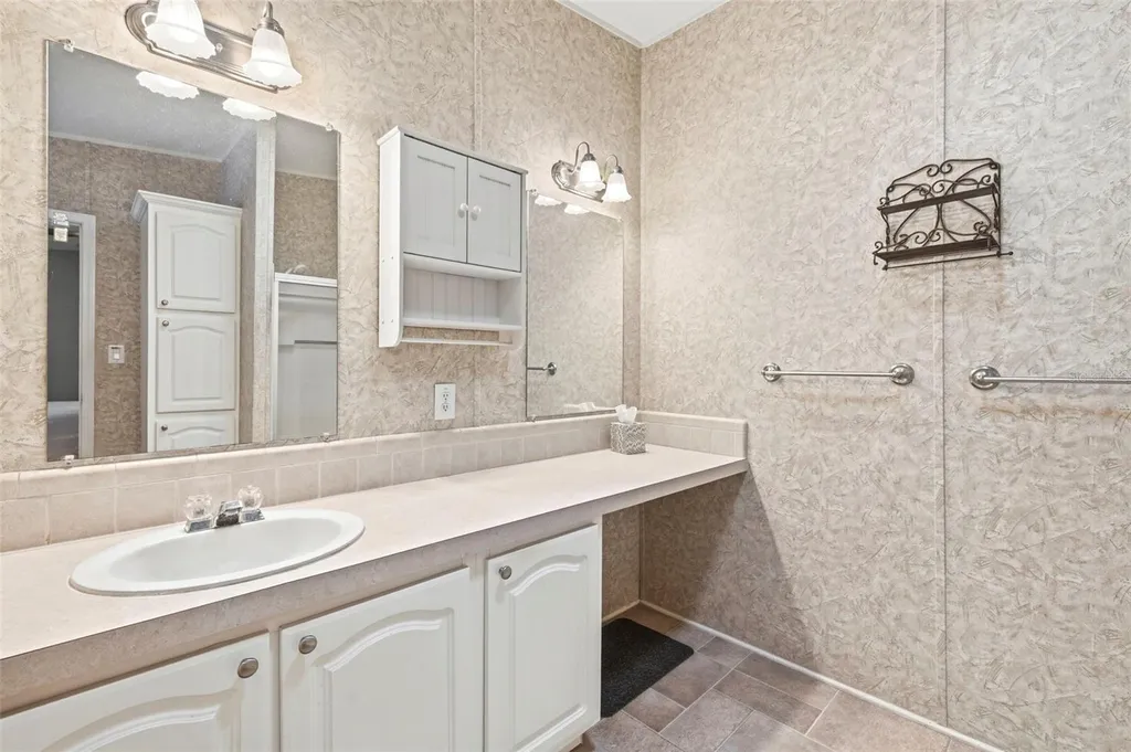9790 66th Street N Pinellas Park FL 33782