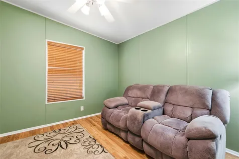 9790 66th Street N Pinellas Park FL 33782