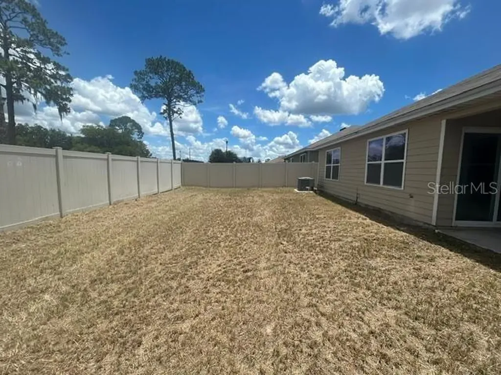 24528 NW 7th Lane Newberry FL 32669
