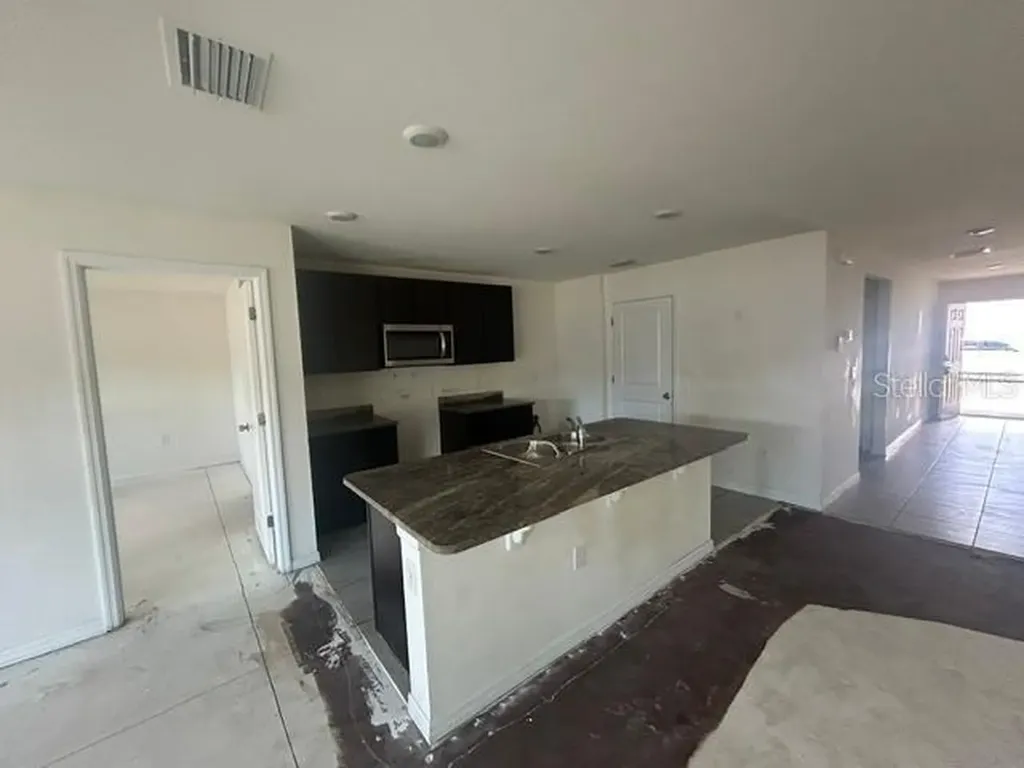 24528 NW 7th Lane Newberry FL 32669