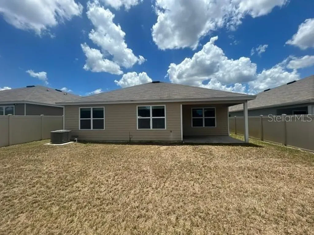 24528 NW 7th Lane Newberry FL 32669