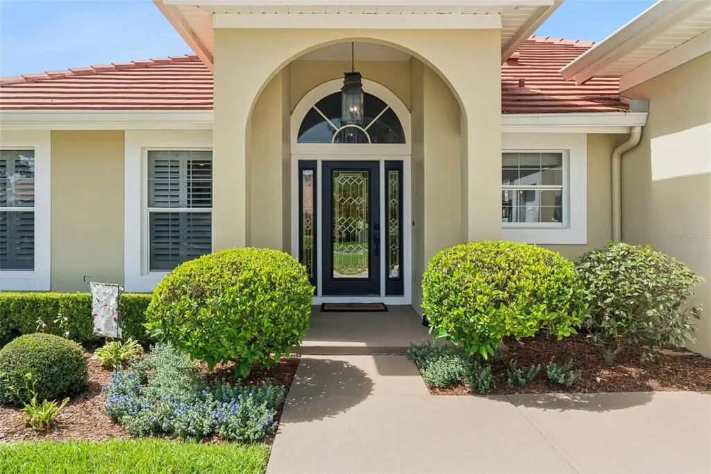1609 Majestic Oak Drive Apopka FL 32712