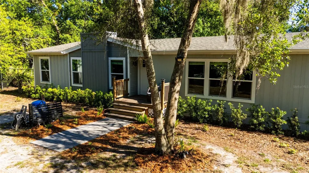 32316 Chipola Trail Sorrento FL 32776