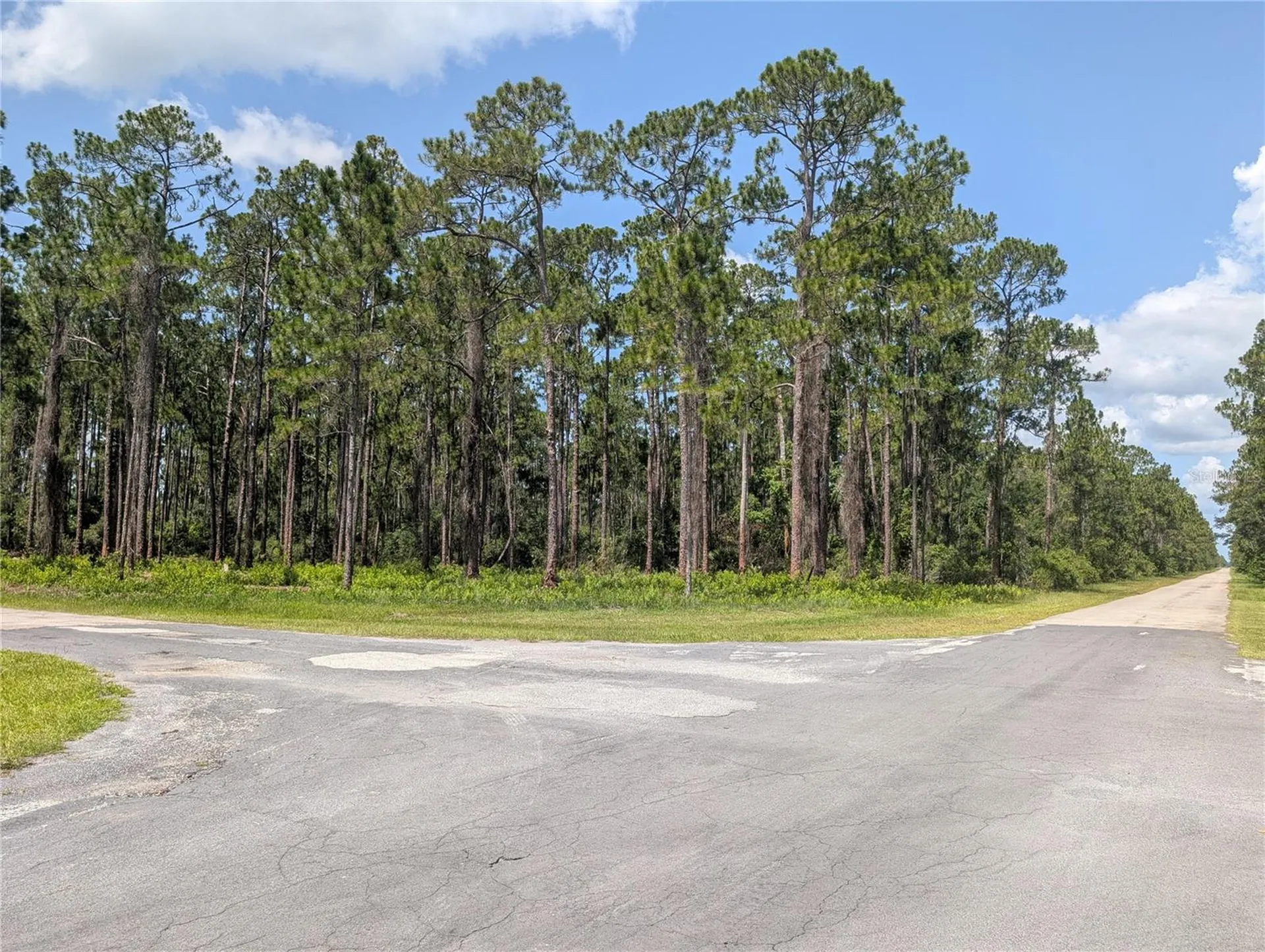 201 Allamanda Drive Indian Lake Estates FL 33855