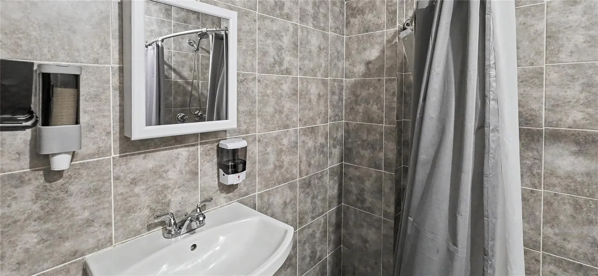 3087 Duane Avenue Oldsmar FL 34677
