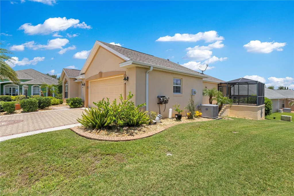 2875 Adrienne Way The Villages FL 32163