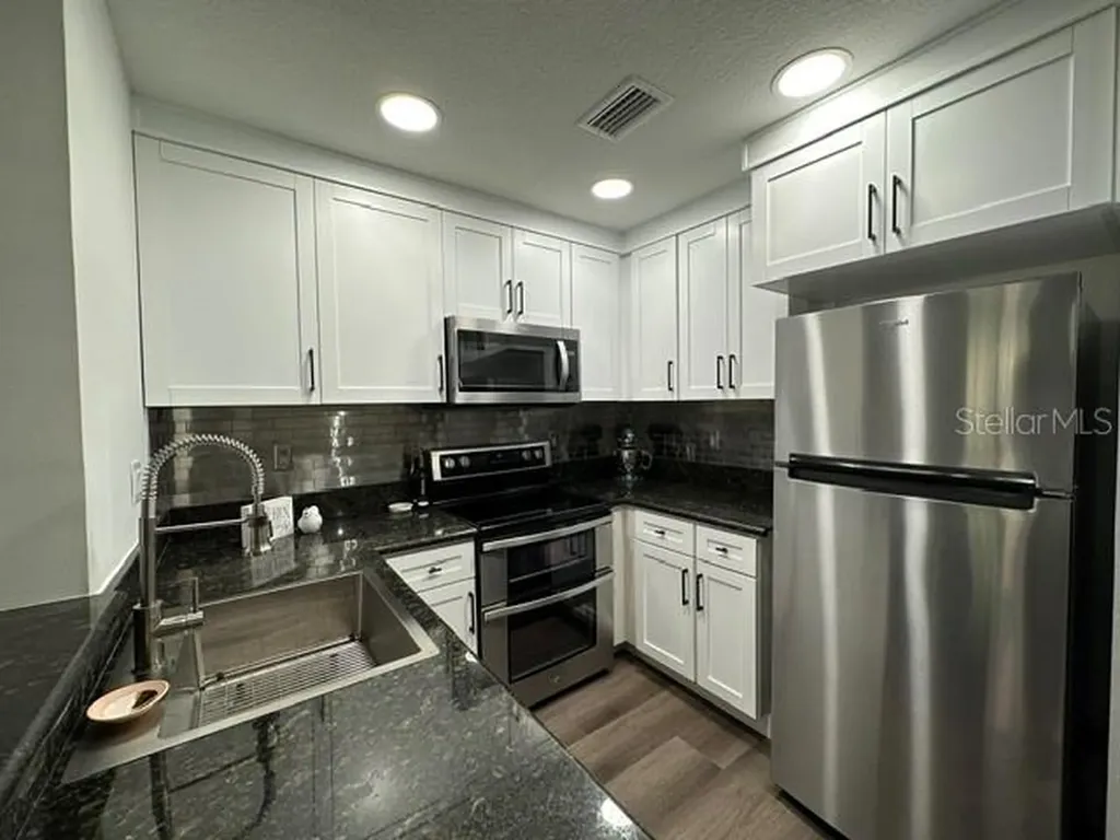 107 Bradford Beach Court Tampa FL 33609