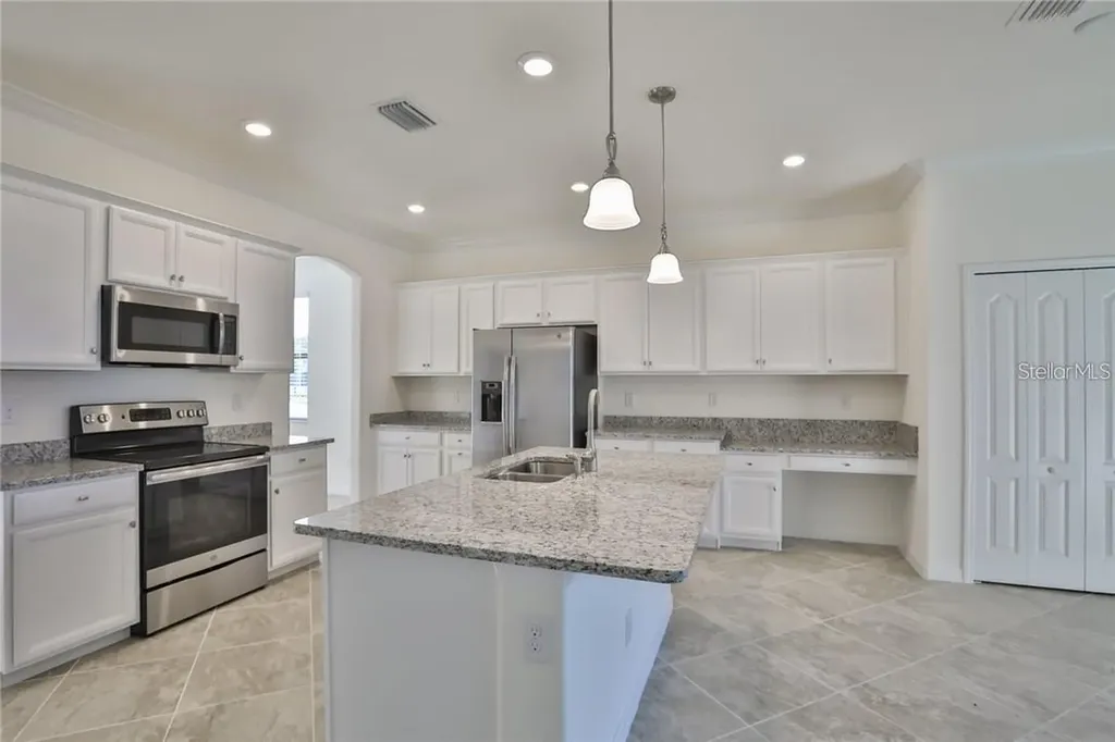 11424 Sweetgrass Drive Bradenton FL 34212