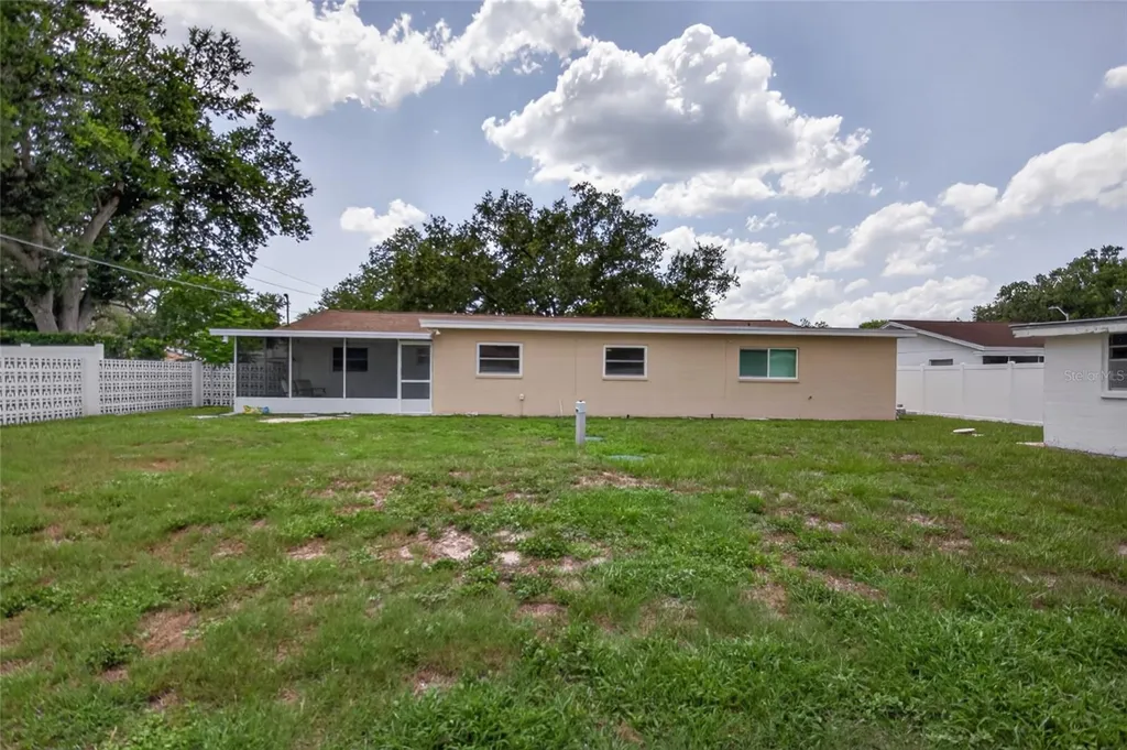 12501 Saint Charlotte Drive Tampa FL 33618