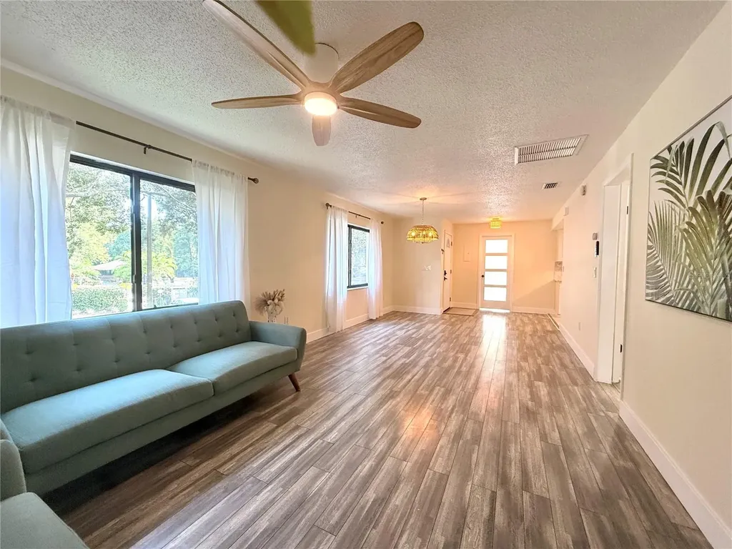 2363 Flanders Way Safety Harbor FL 34695