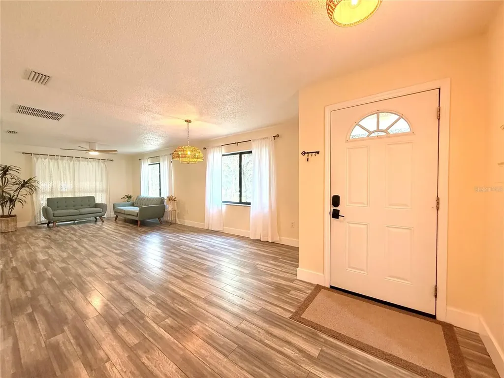 2363 Flanders Way Safety Harbor FL 34695
