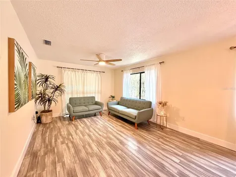 2363 Flanders Way Safety Harbor FL 34695