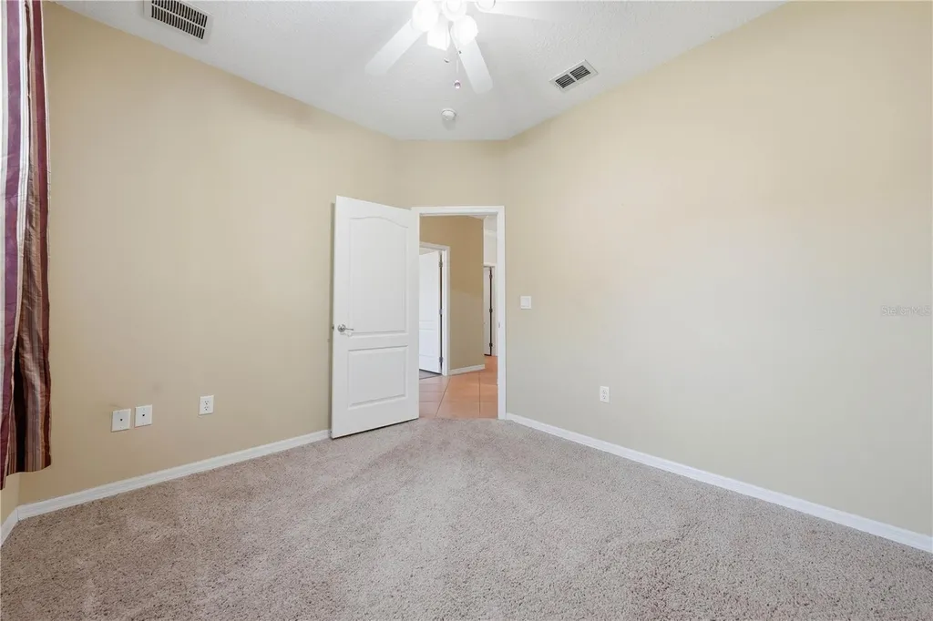 81 Twin Lake Circle Umatilla FL 32784