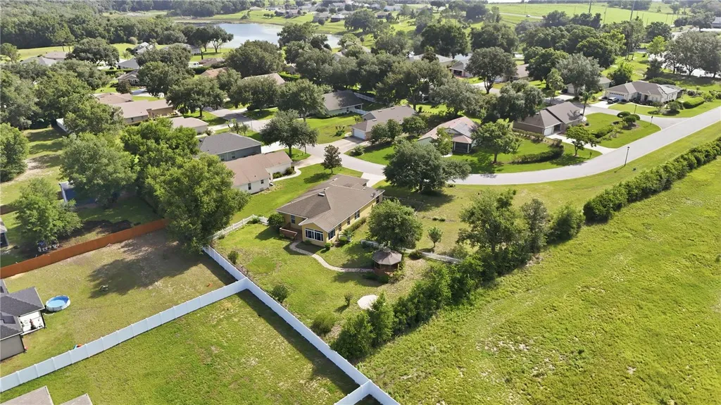 81 Twin Lake Circle Umatilla FL 32784