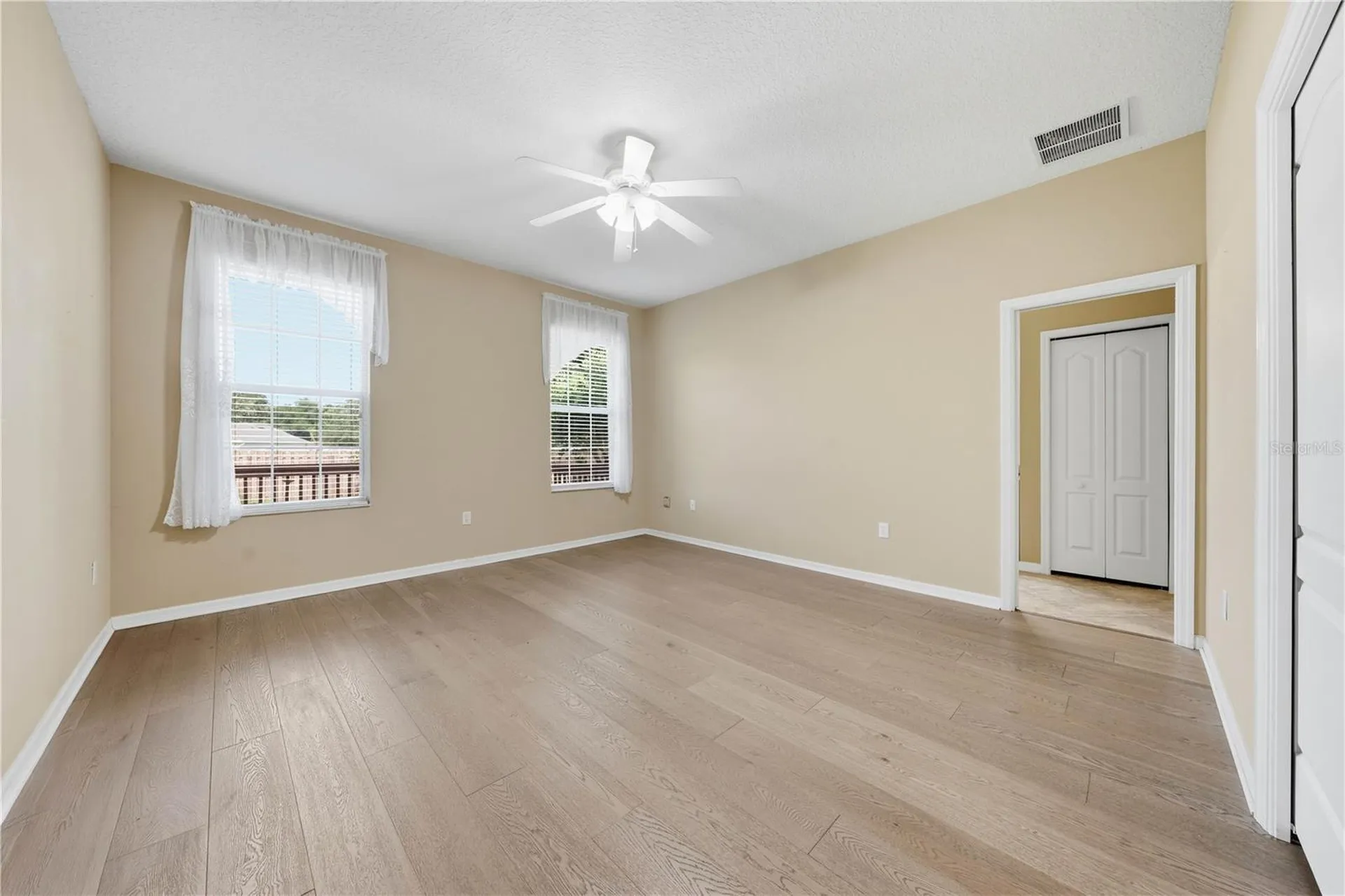 81 Twin Lake Circle Umatilla FL 32784