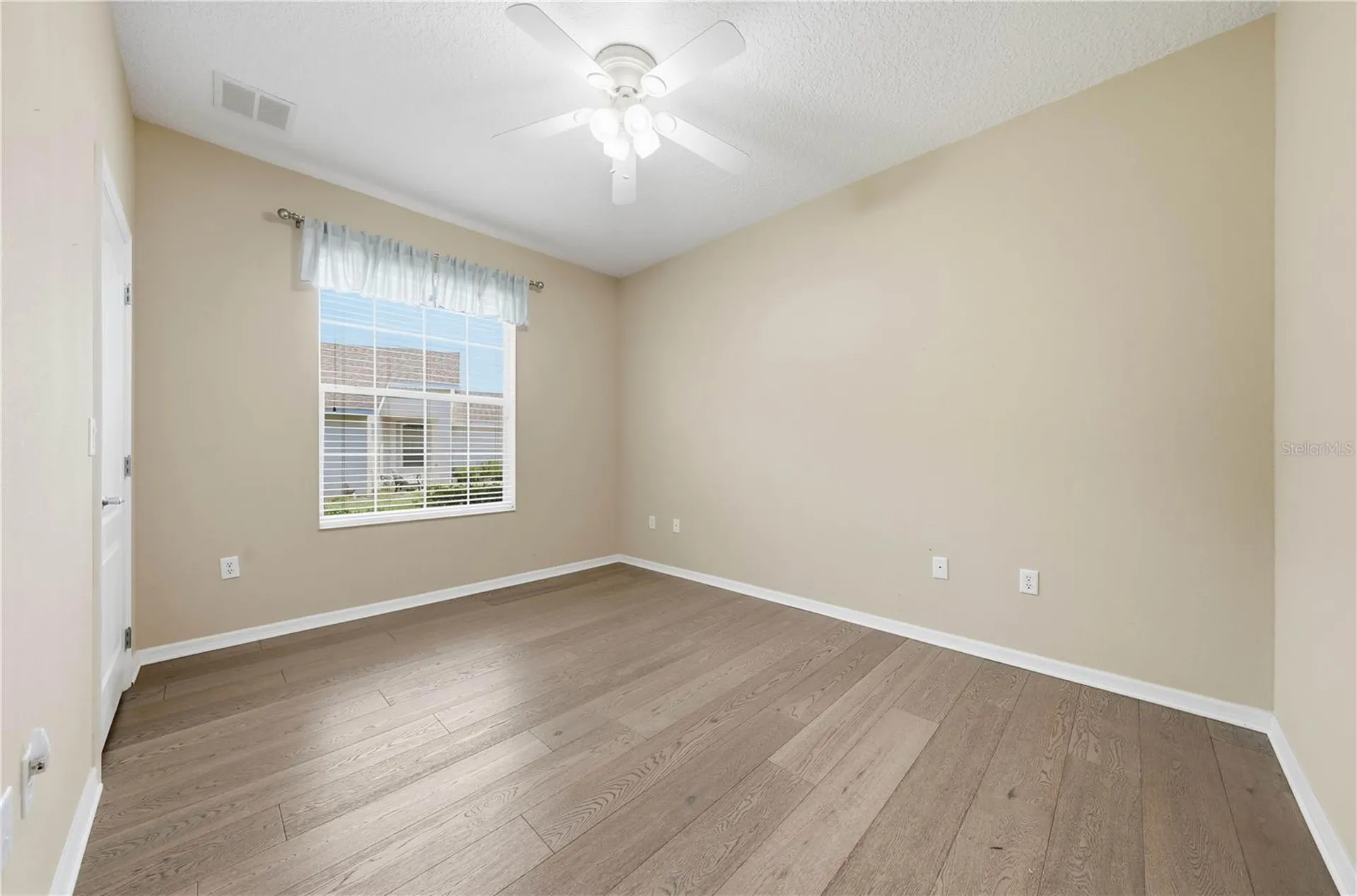 81 Twin Lake Circle Umatilla FL 32784