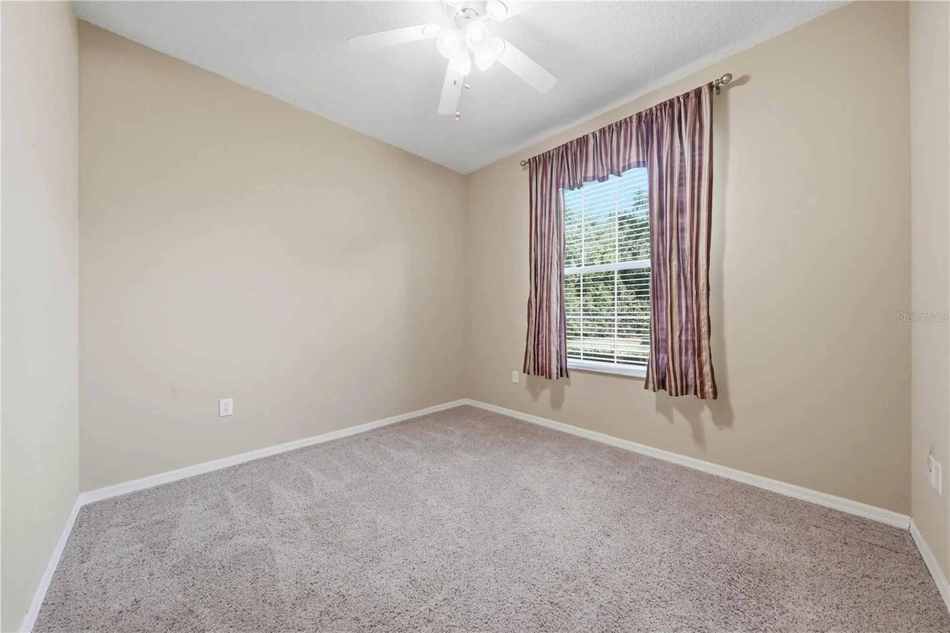 81 Twin Lake Circle Umatilla FL 32784
